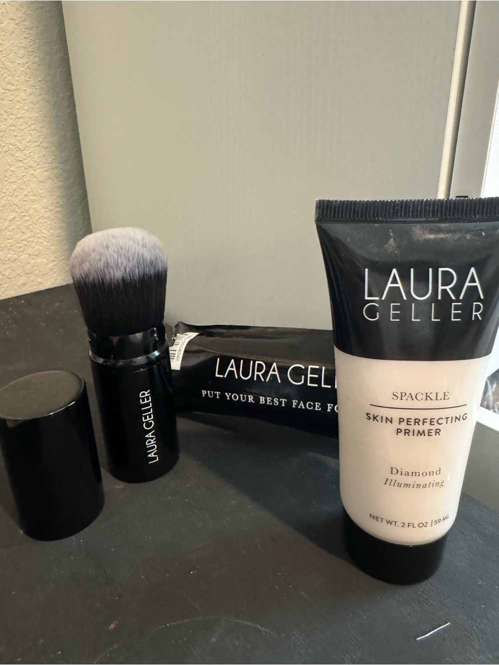 Laura Geller Kabuki Retractible Brush and Primer